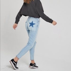 Revice Uptown / Rising Star